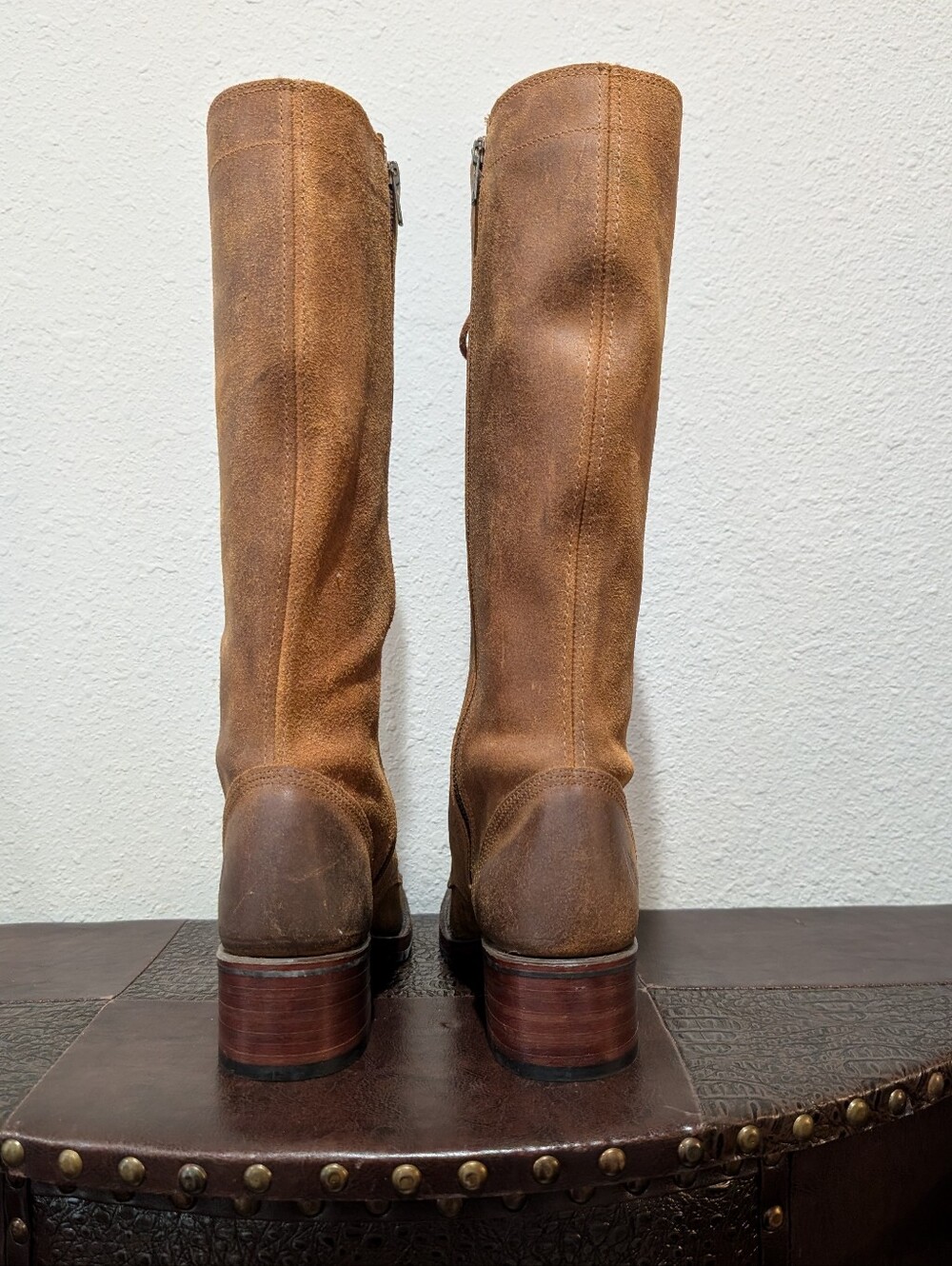 Frye Campus Lug Tall Lace Up Boots - Tan Suede - Size 8.5 - Picture 6 of 12